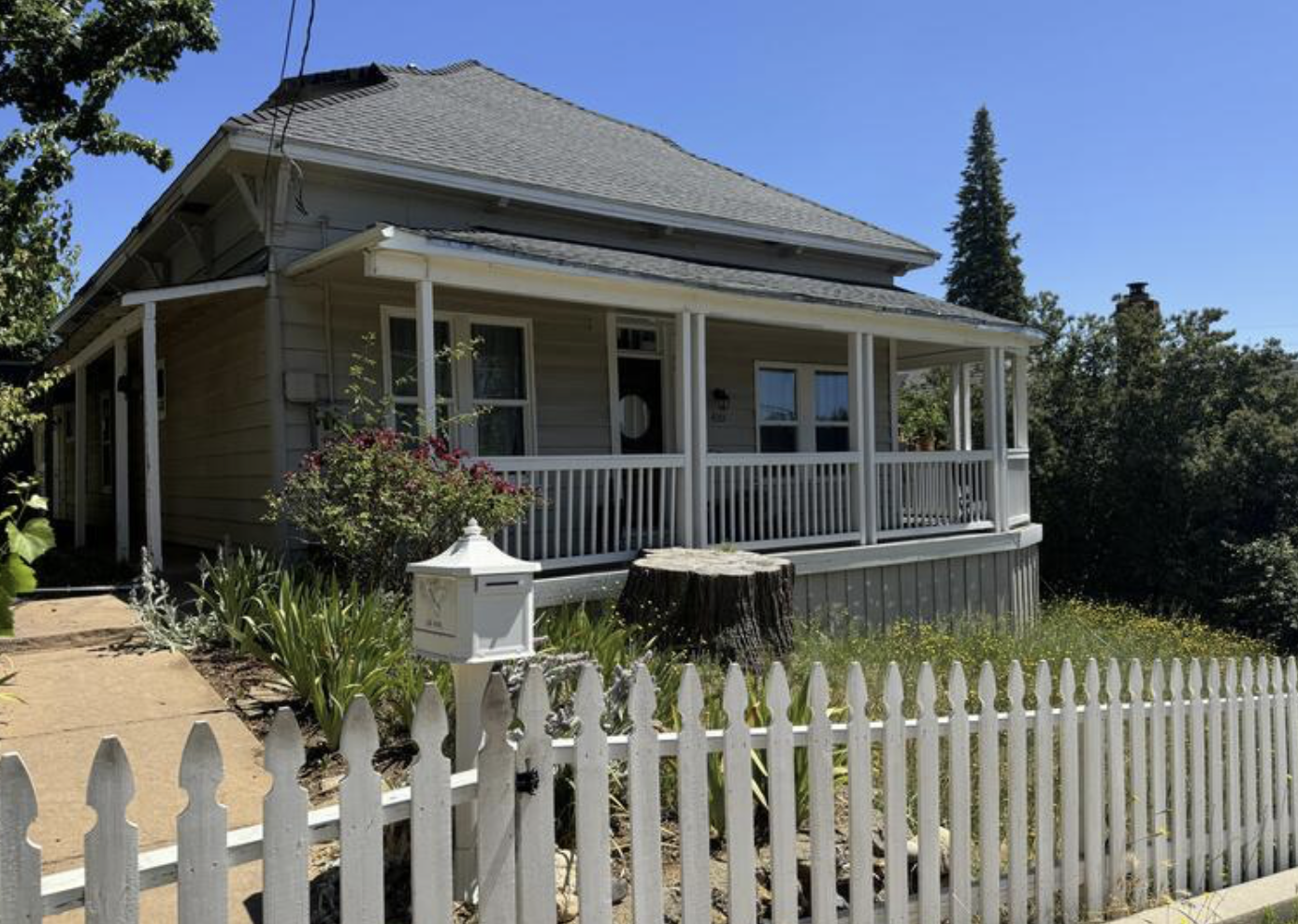 FOR RENT: 410 W Main Street, Grass Valley CA 95945